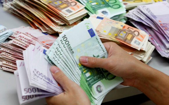 Decreto sostegni: 3.700 euro per attività e 2.400 per gli stagionali