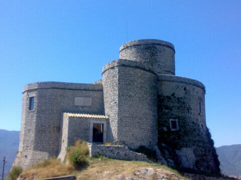 Valle Caudina, La Torre di Montesarchio protagonista del ritorno del vaso di Assteas