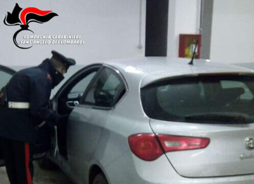 Cronaca, Aquilonia: Ladri in fuga, recuperati auto rubata e attrezzi da scasso