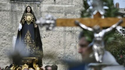 Cervinara onora la Vergine Addolorata: ecco le foto