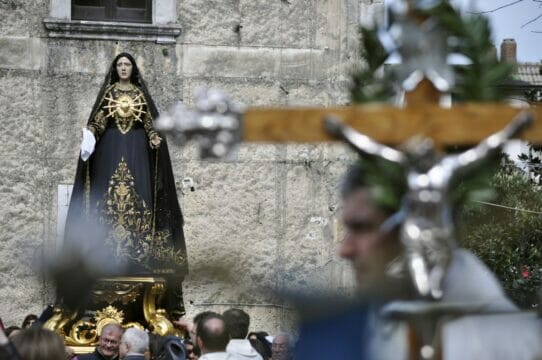 Cervinara onora la Vergine Addolorata: ecco le foto
