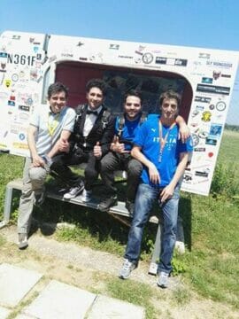 Dalla Valle Caudina a Fano per lanciarsi con il paracadute: l’avventura di quattro amici