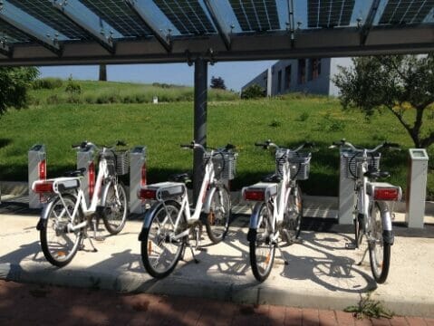Valle Caudina: pullmino e biciclette elettriche per la Città Caudina