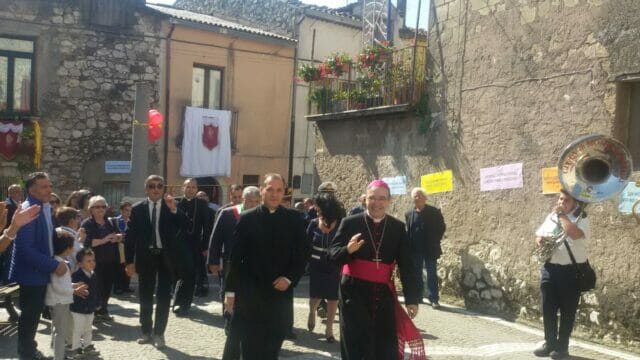 Montesarchio: L’arcivescovo Accrocca a Cirignano per la festa di San Michele