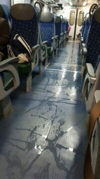 Valle Caudina: piove nei treni della Metro Campania NordEst