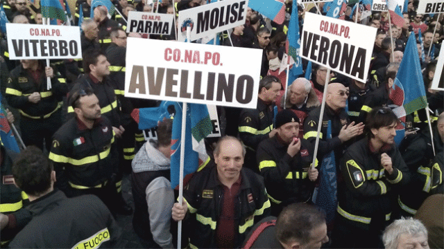 Valle Caudina: Vigili del Fuoco protestano davanti Montecitorio
