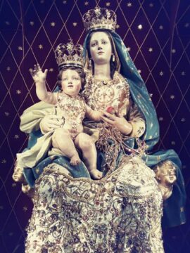 Montesarchio: consacrati alla Madonna delle Grazie i fedeli della Valle Caudina