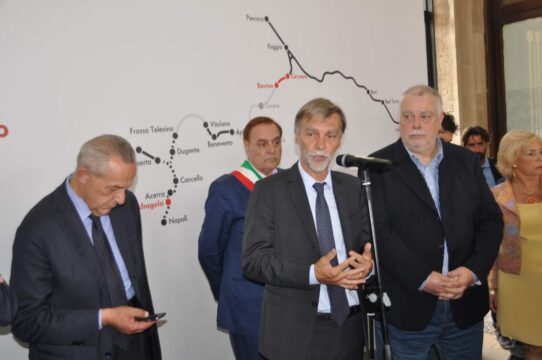 Trasporti ferroviari, a Benevento si celebra la morte della Valle Caudina