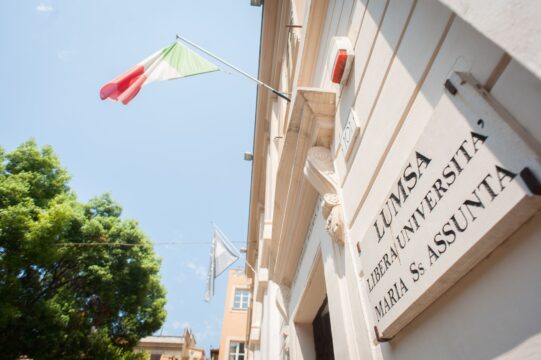 Roma, Concorsi scuola: Conseguire i 24 CFU presso l’Università Lumsa