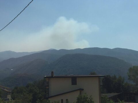 Valle Caudina: Partenio di nuovo in fiamme