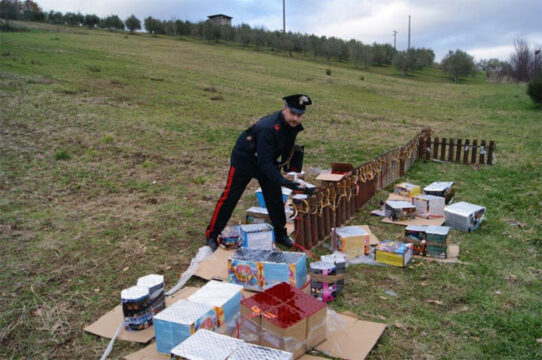 Benevento: sequestrati 400kg di artifizi pirotecnici, denunciate due persone