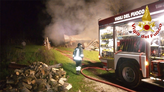 Cronaca: Vigili del Fuoco di Avellino alle prese con quattro incendi