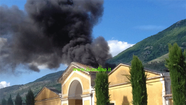 Valle Caudina: incendio al cimitero di Bucciano