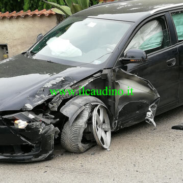 San Martino Valle Caudina: scontro frontale, coinvolte tre auto
