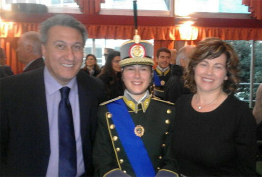 Cervinara: auguri a Francesca Esposito, neo tenente della Guardia di Finanza