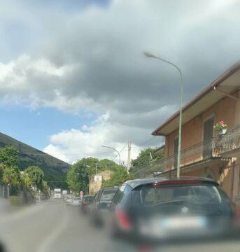 Valle Caudina: fila chilometrica al semaforo di Forchia