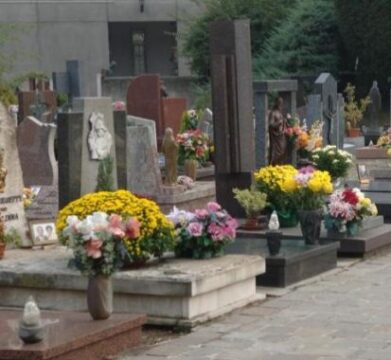 Cervinara, furti al cimitero