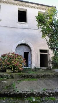 Forchia, Palazzo D’Ambrosio: la Soprintendenza scrive a sindaco e carabinieri
