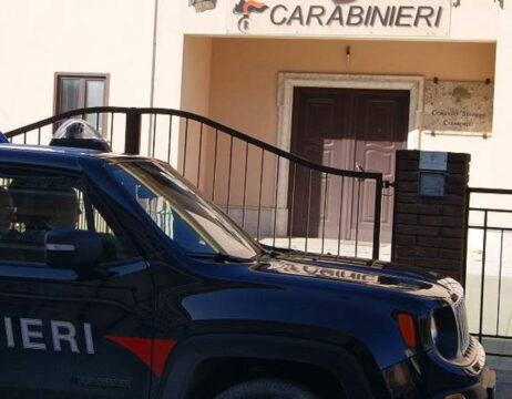 Cronaca, Gesualdo: si spaccia per carabiniere e mette a segno una truffa on line