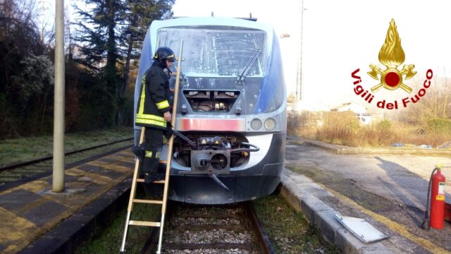 Regionale: principio di incendio su treno diretto a Salerno