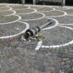 Cervinara: vandali deturpano piazza Elena