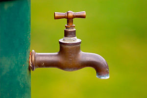 Cervinara: rubinetti a secco per ore in via Variante