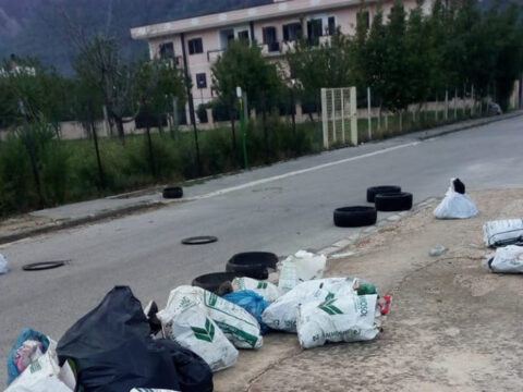 Cronaca: rifiuti speciali abbandonati per strada