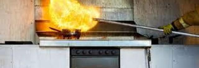 Cronaca: scoppia un forno in un agriturismo, ustionata la proprietaria