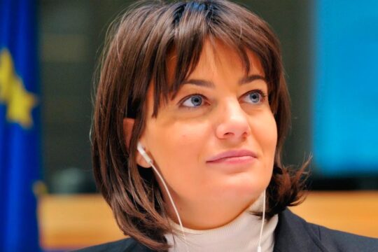 Corruzione, arrestata ex deputata Forza Italia Lara Comi