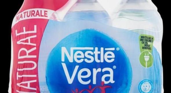 Cronaca: acqua Vera ritirata dal mercato, lotti contaminati da batteri