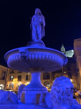Montesarchio: il colore blu della Fontana di Ercole, suggestione e sensibilità