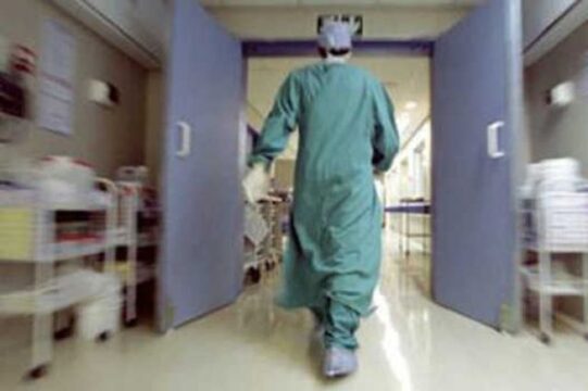 34enne muore dopo un intervento chirurgico, disposta l’autopsia