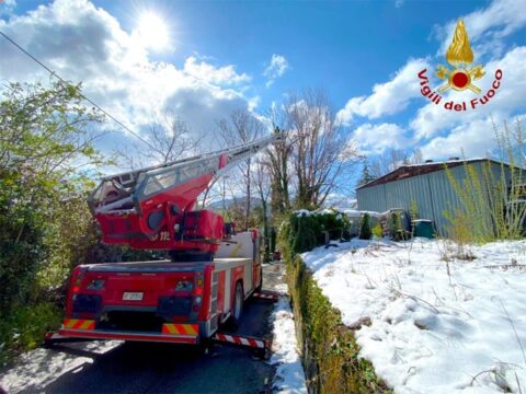 Cronaca: super lavoro per i vigili del fuoco di Avellino a causa neve