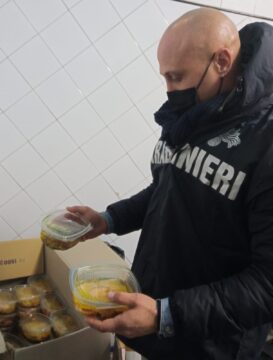 Cronaca: i carabinieri sequestrano 400 kg di prodotti natalizi in tutta la provincia di Benevento