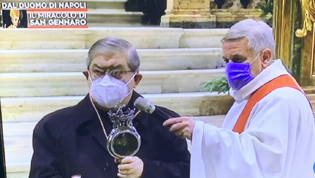 Cronaca: il cardinale Sepe, arcivescovo di Napoli, positivo al covid