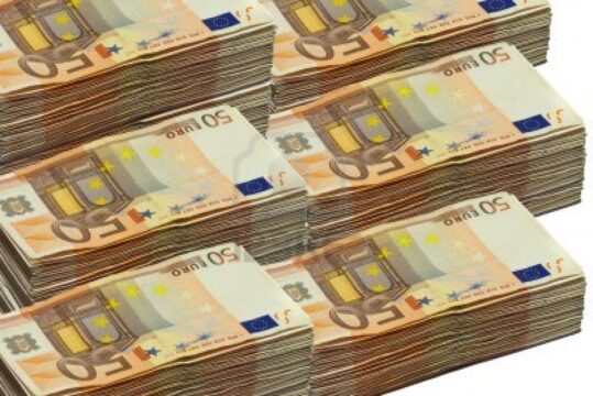 Promotore finanziario truffa clienti ed amici di 300mila euro