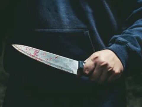 San Giorgio del Sannio: 36enne minaccia con un coltello la compagna davanti ai figli