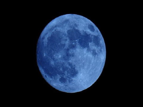 Luna piena Blu stasera: a che ora è possibile vederla