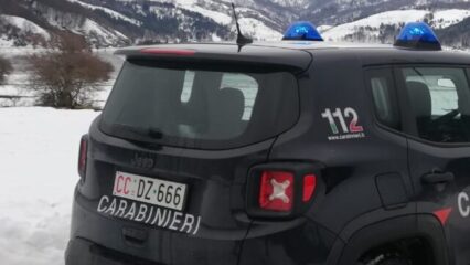 Bloccati dalla tempesta di neve, salvati dai carabinieri