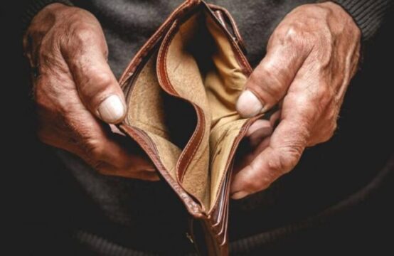 Altro che elezioni, in autunno più di 2 milioni di persone non avranno di che mangiare Altro che elezioni, in autunno più di 2 milioni di persone non avranno di che mangiare