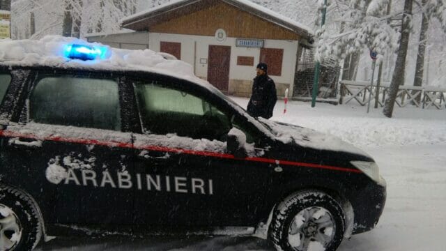 Carabinieri in azione per l’emergenza neve