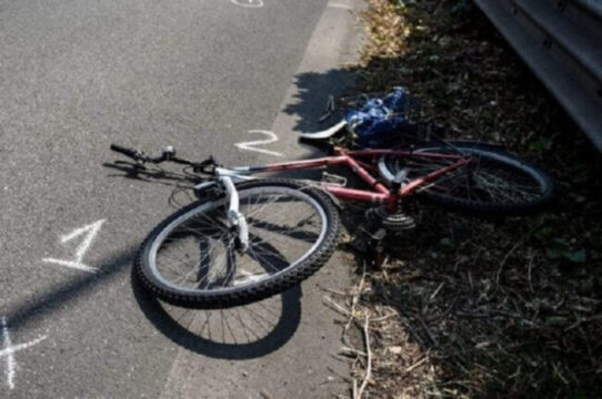 Ciclista 58enne investito e ucciso da un’auto