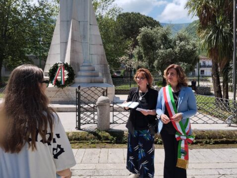 Cervinara celebra il due giugno affidando la Costituzione ai 18enni