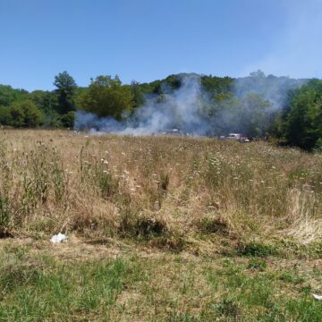 Valle Caudina: incendio boschivo domato grazie ai carabinieri e alla polizia locale