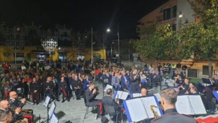 Grande successo per l'esibizione della Fanfare dei carabinieri a Cesinali