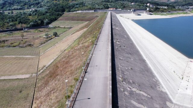 La diga di Campolattaro tocca 359 metri sul livello del mare