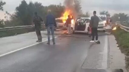 Scontro sulla fondo Valle Isclero,auto prende fuoco