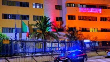 Avellino.: Il Comando Provinciale dei Carabinieri illuminato di arancione nella giornata contro la violenza sulle donne