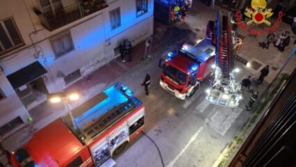 Baiano: incendio in un appartamento al terzo piano
