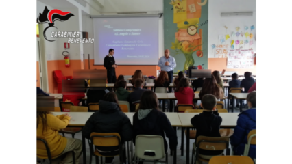 Benevento: scuola di legalità, i carabinieri incontrano studenti e genitori